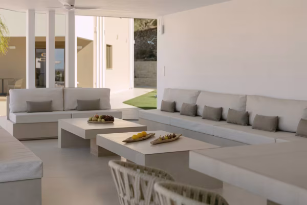 b33e4242-bcd9-4ea6-8e9c-7e87036c997a